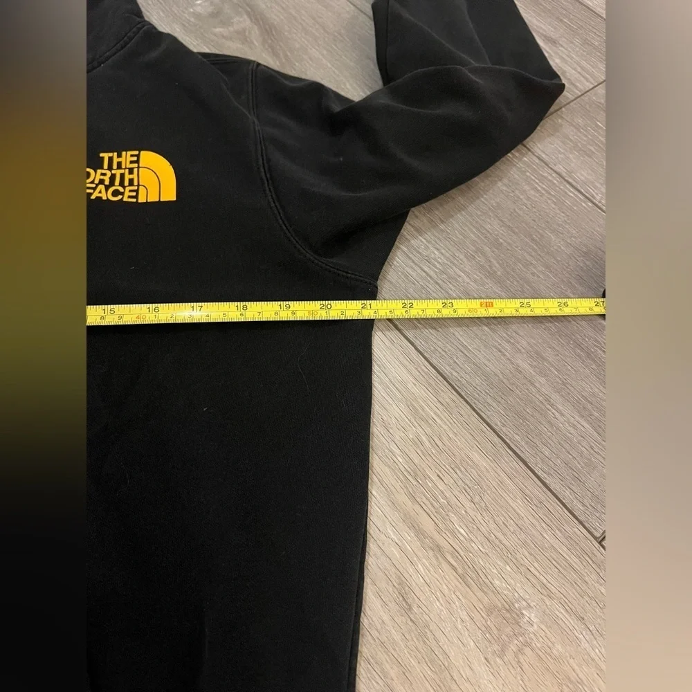 The North Face Black logo Hoodie Size